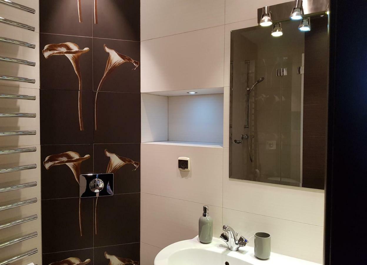 Apartament "Cleopatra 5" Przy Rynku Z Parkingiem, Faktury Vat Apartment Келце Екстериор снимка